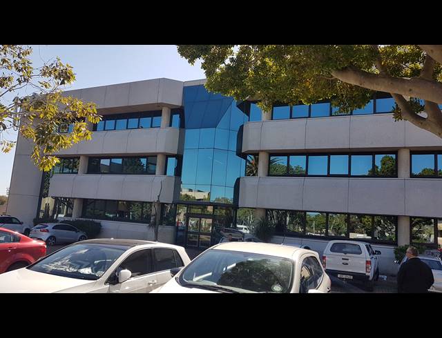 403M² OFFICE TO LET IN TYGER VALLEY